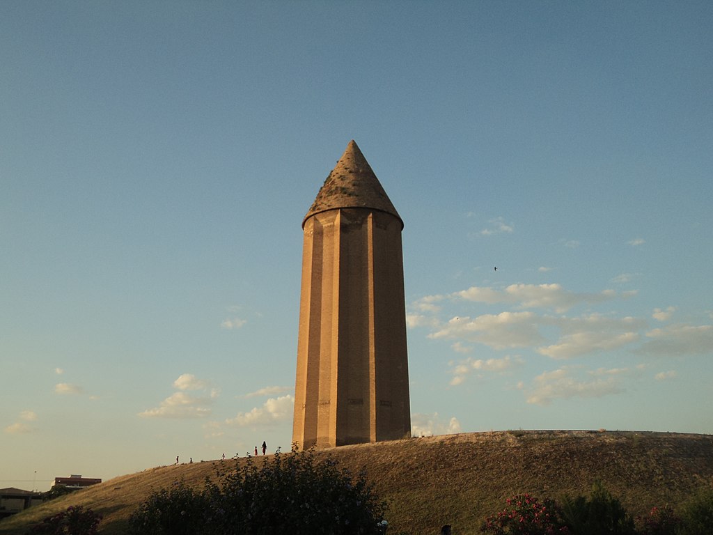 1024px-برج_قابوس.jpg