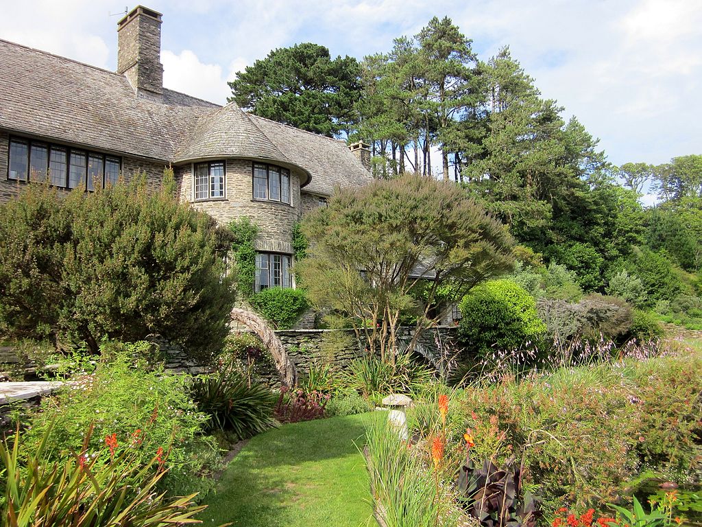 1024px-03_Coleton_Fishacre.jpg