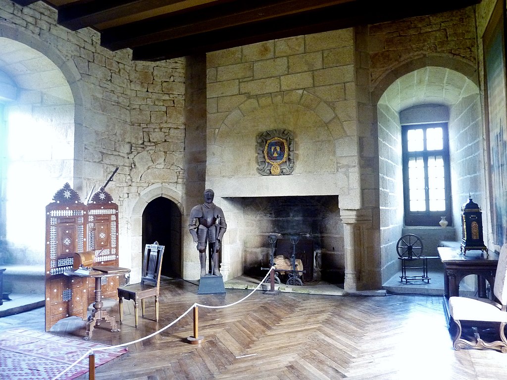 1024px-084_Château_de_Kérouzéré.jpg