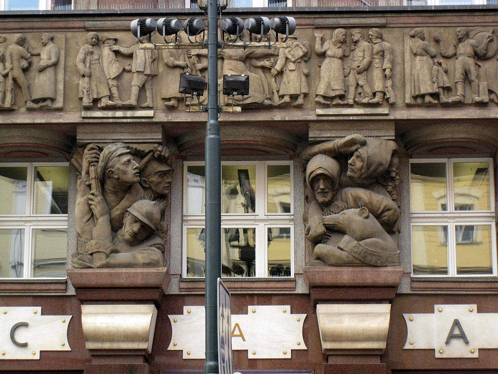 1024px-148_Palác_Archa,_antic_Legionářská_Banka,_Ulice_Na_Poříčí.jpg