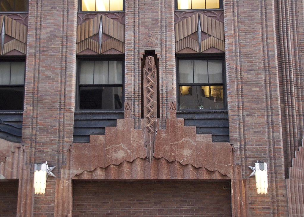 1024px-570_Lexington_Ave_2_(4690741959).jpg