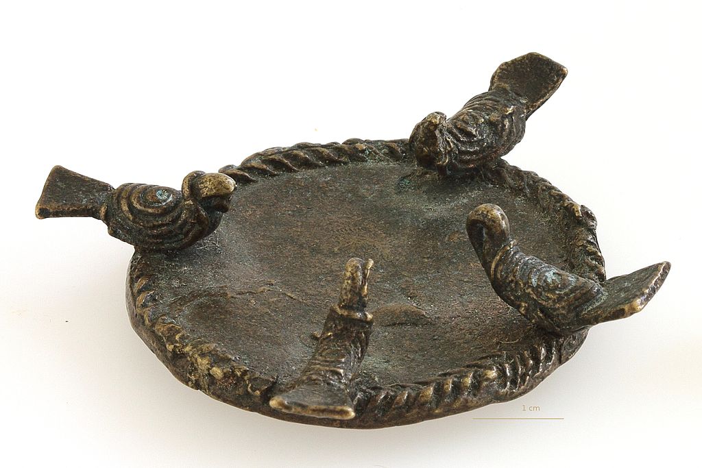 1024px-Akan_MHNT.ETH.2010.25.123.jpg
