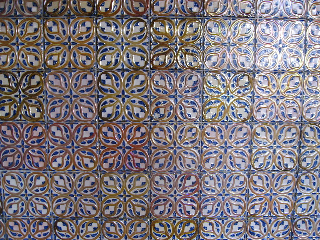 1024px-Alcazar_Segovia_200846.JPG