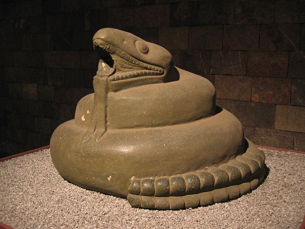 1024px-Aztec_coiled_rattlesnake2006.jpg