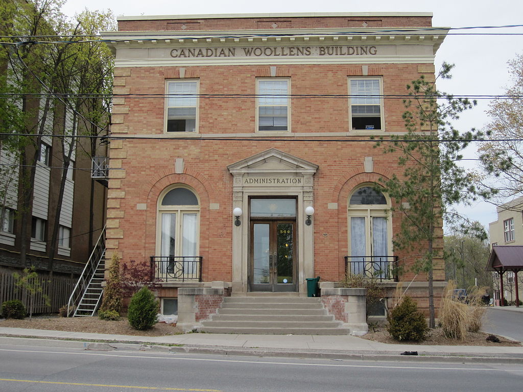 1024px-Bonner_Worth_Mill_Administration_Building.jpg