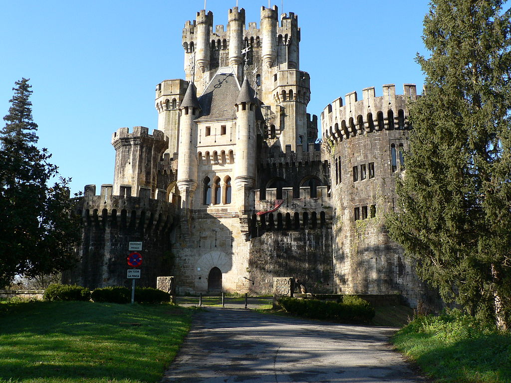 1024px-Butron_Castle.JPG