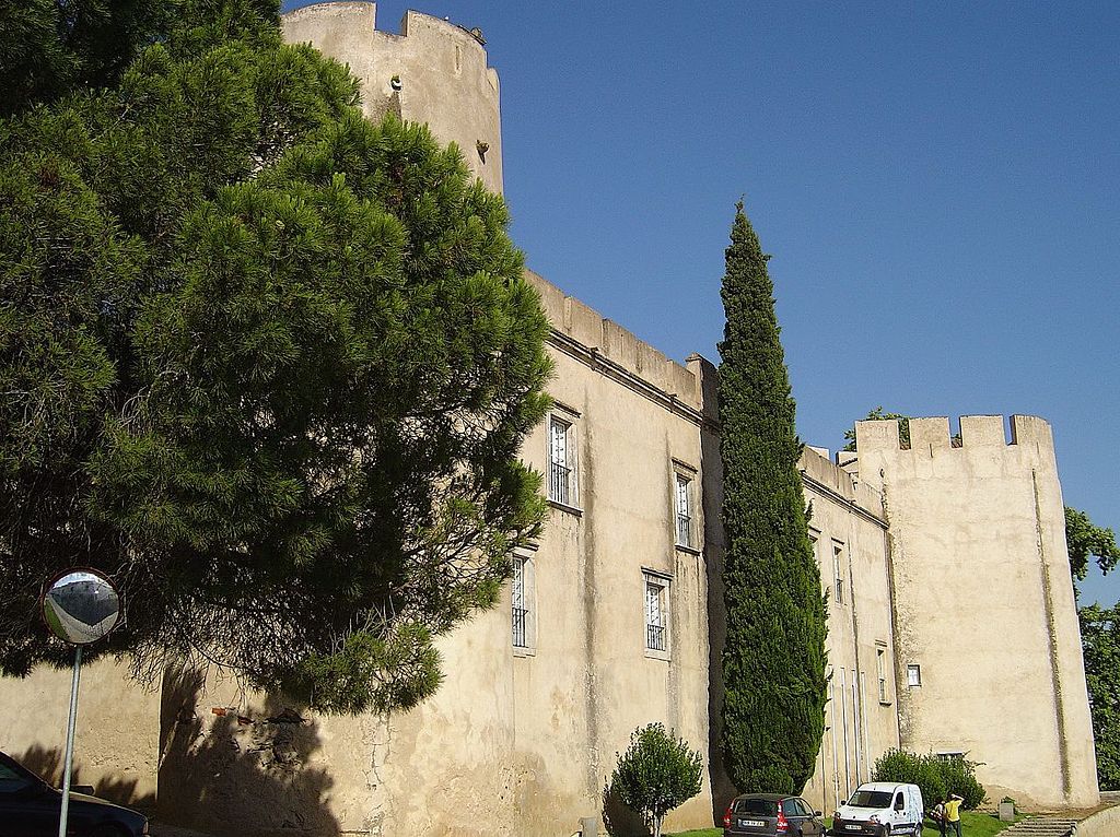 1024px-Castelo_de_Alvito_(Portugal) 1504.jpg