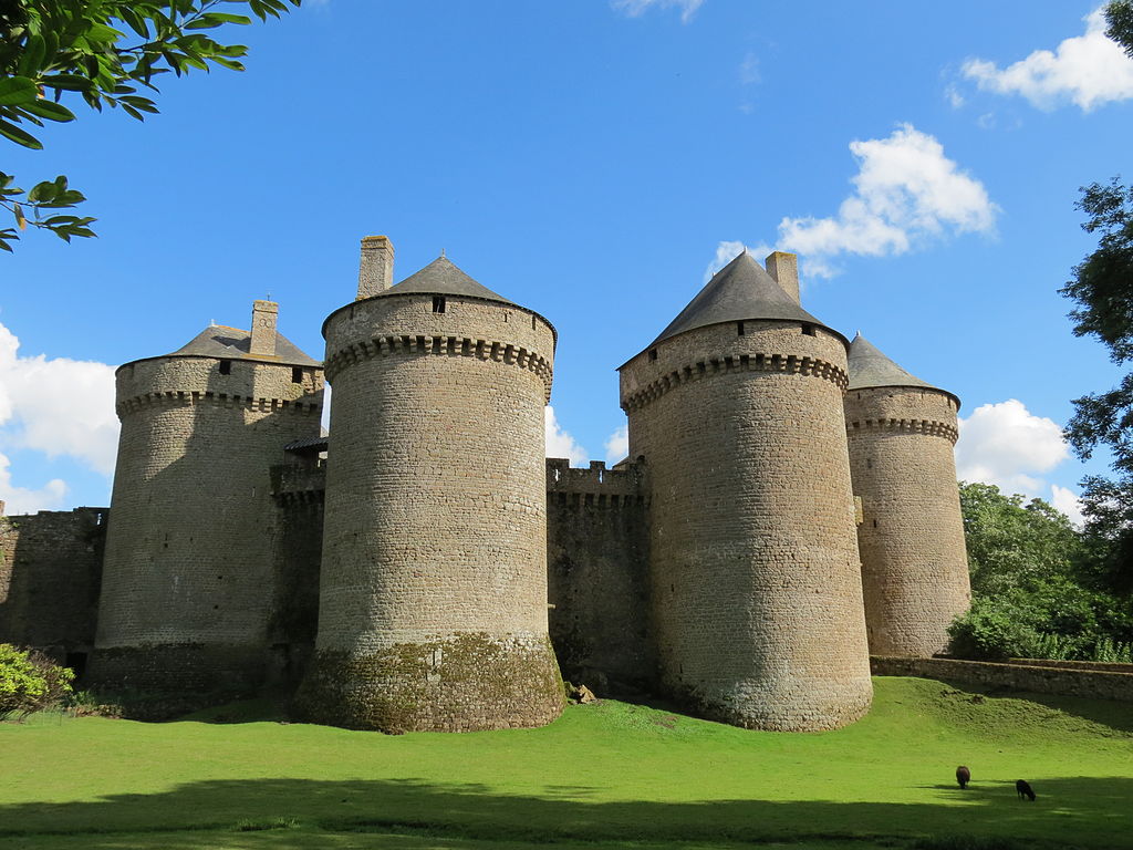 1024px-Château_de_Lassay_20.JPG