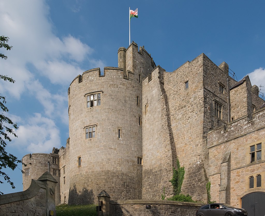 1024px-Chirk_Castle_-_Adam_Tower.jpg