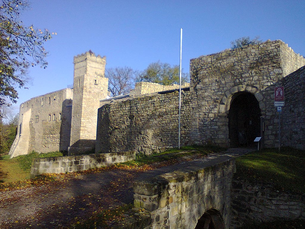 1024px-Eckartsburg.jpg