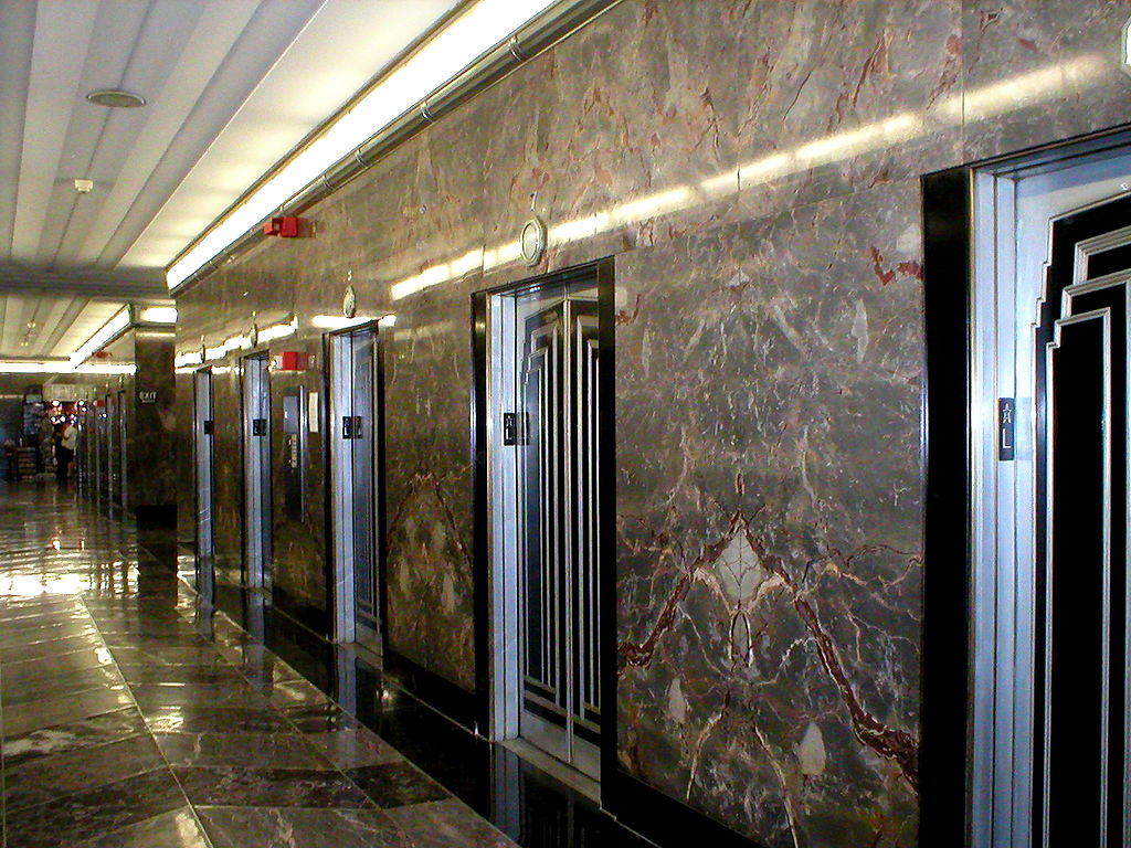 1024px-ESB_Elevators.jpg