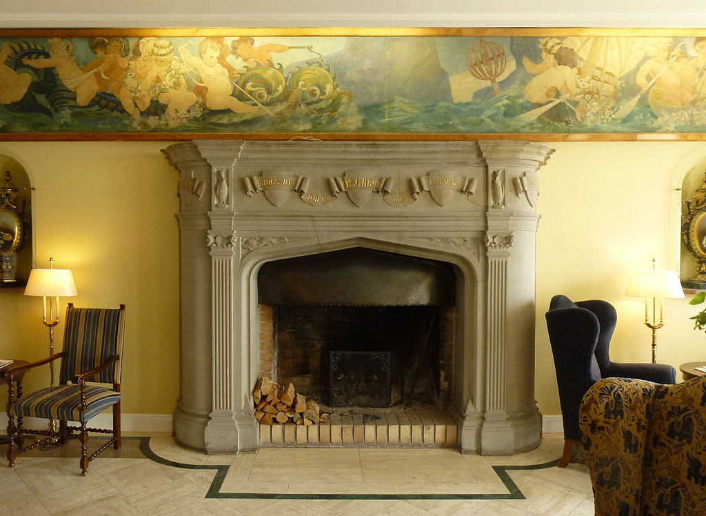 1024px-Grand_Hotel_Saltsjöbaden_interior_2013b.jpg