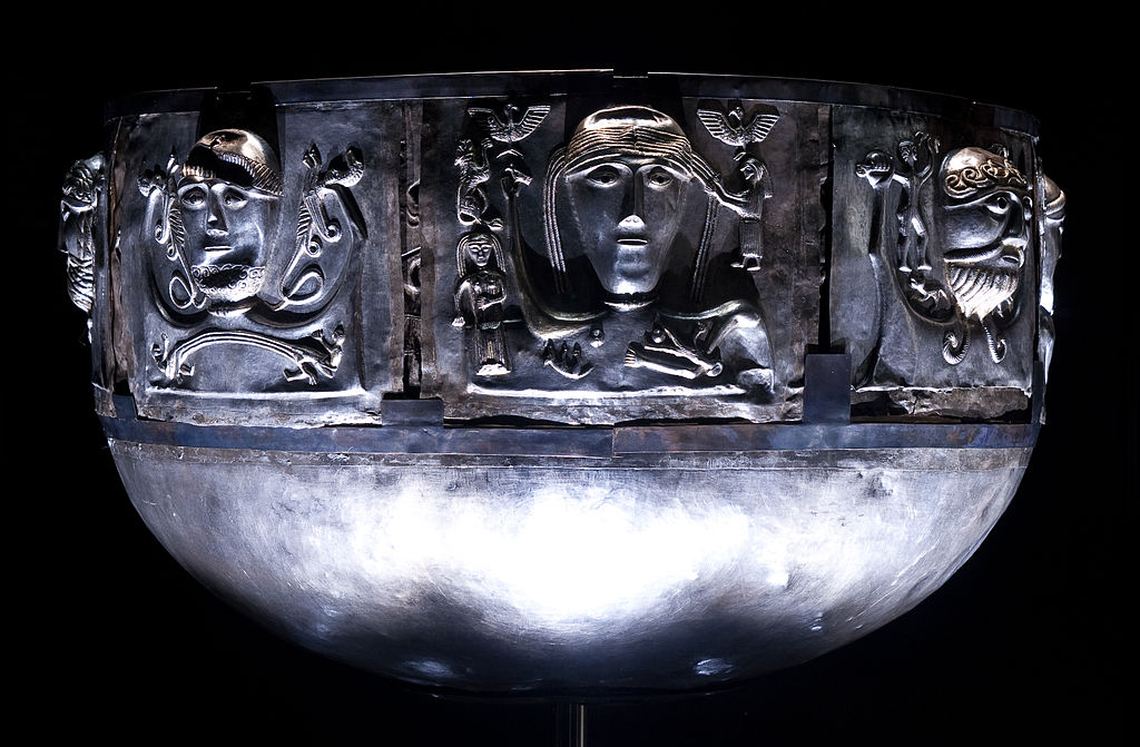 1024px-Gundestrup_cauldron.jpg