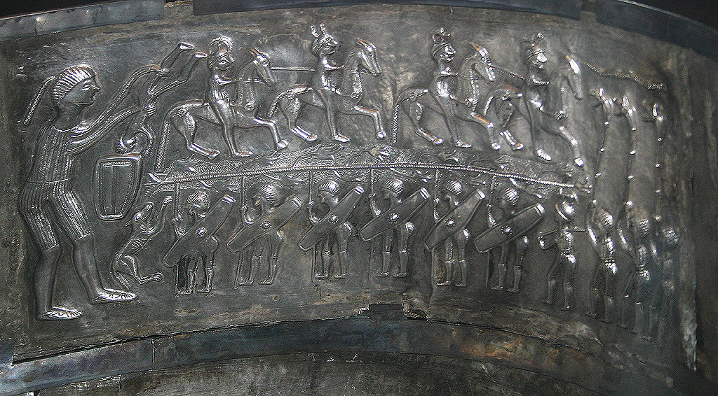 1024px-Gundestrupkarret3.jpg