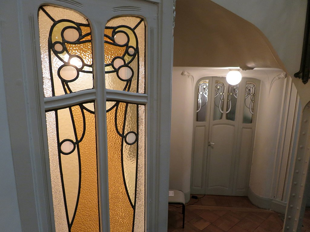 1024px-HotelMezzara05.jpg