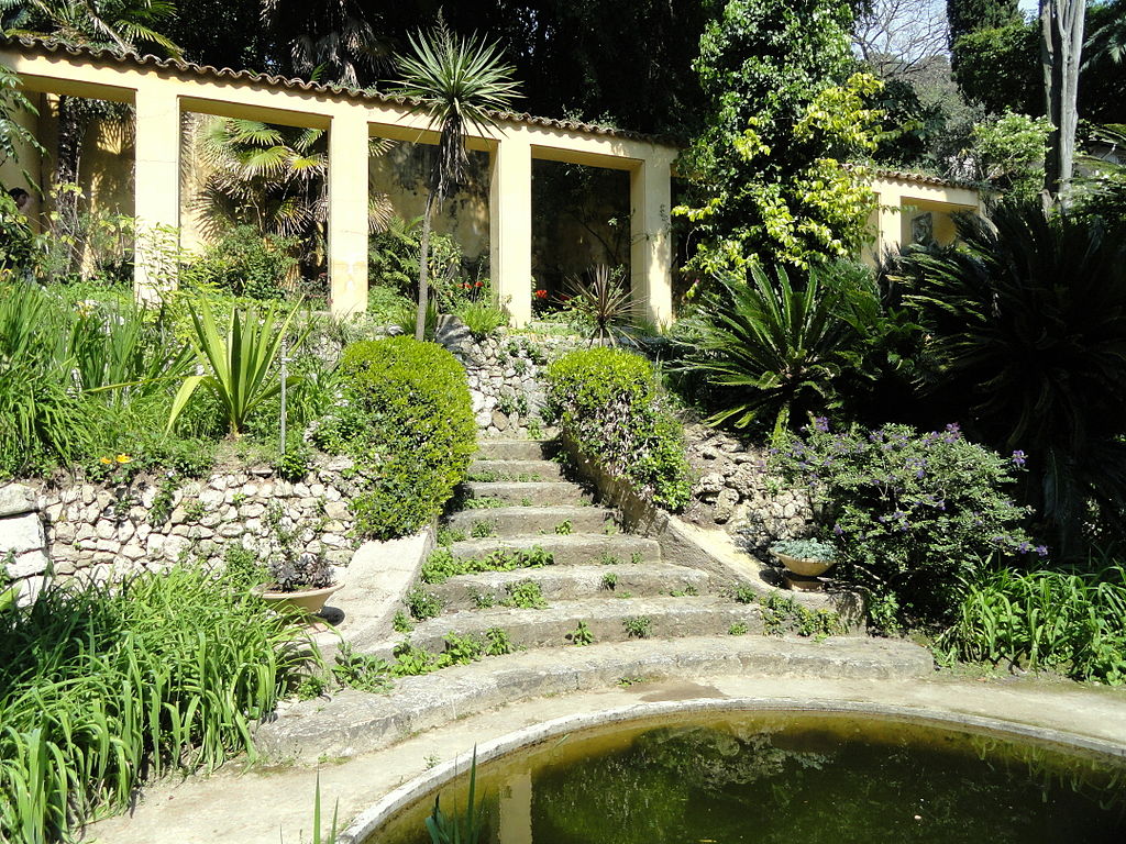 1024px-Jardin_Serre_de_la_Madone_-_DSC04007.JPG