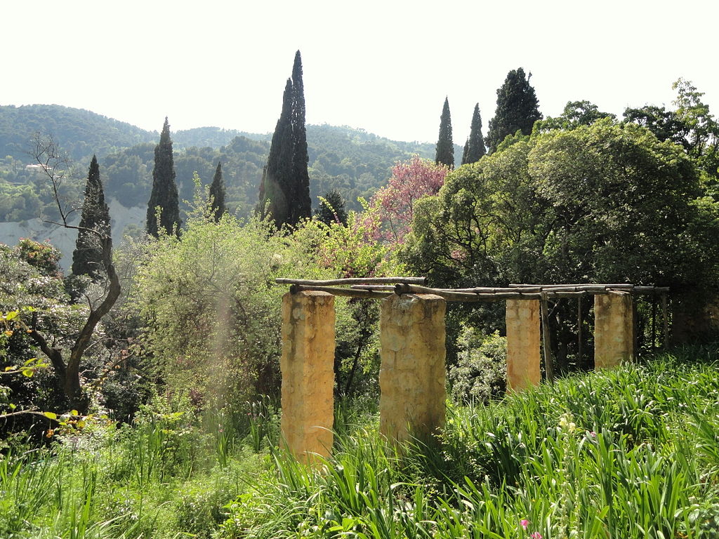 1024px-Jardin_Serre_de_la_Madone_-_DSC04080.JPG