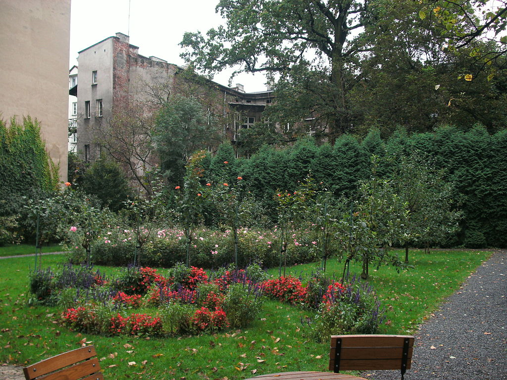 1024px-Jozef_Mehoffer_House_-_garden.jpg