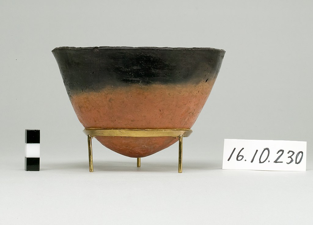 1024px-Kerma_ware_bowl_MET_16.10.230.jpg