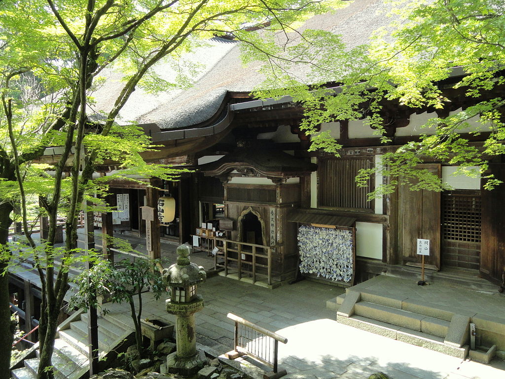 1024px-Main_Hall_-_Ishiyamadera_-_Otsu,_Shiga_-_DSC07505.JPG