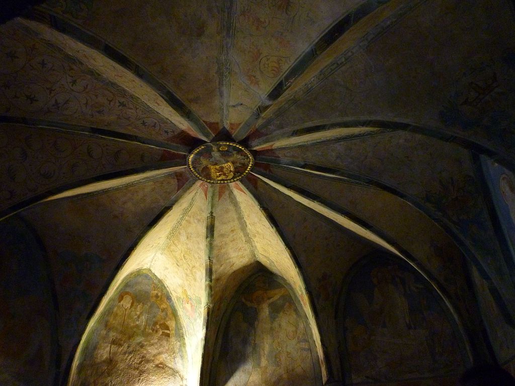 1024px-Marksburg_13._Jh._Decke_der_Burgkapelle.jpg