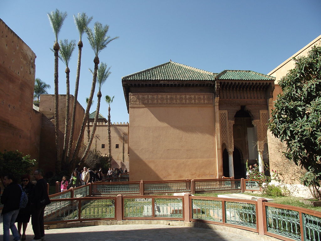 1024px-Marrakech,_Tombe_Sadiane_06.jpg