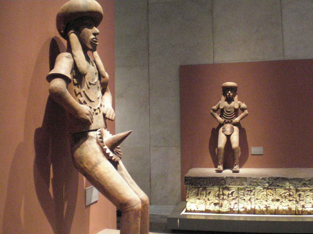 1024px-Mexico_-_Museo_de_antropologia_-_Chapeau_pointu.jpg