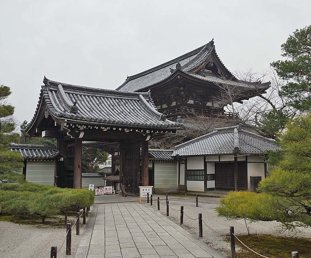 1024px-Ninna-ji_,_仁和寺_-_panoramio.jpg