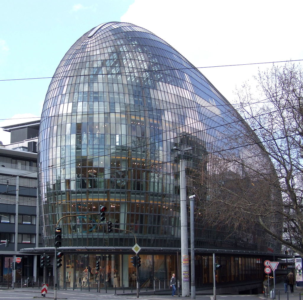 1024px-P_und_C_Weltstadthaus_Koeln.jpg