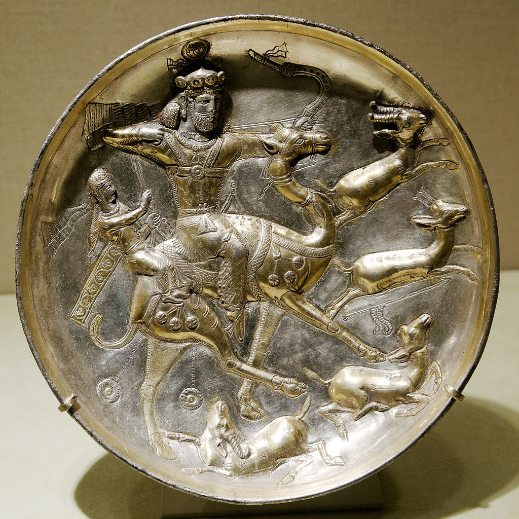 1024px-Plate_hunting_Met_1994.402.jpg