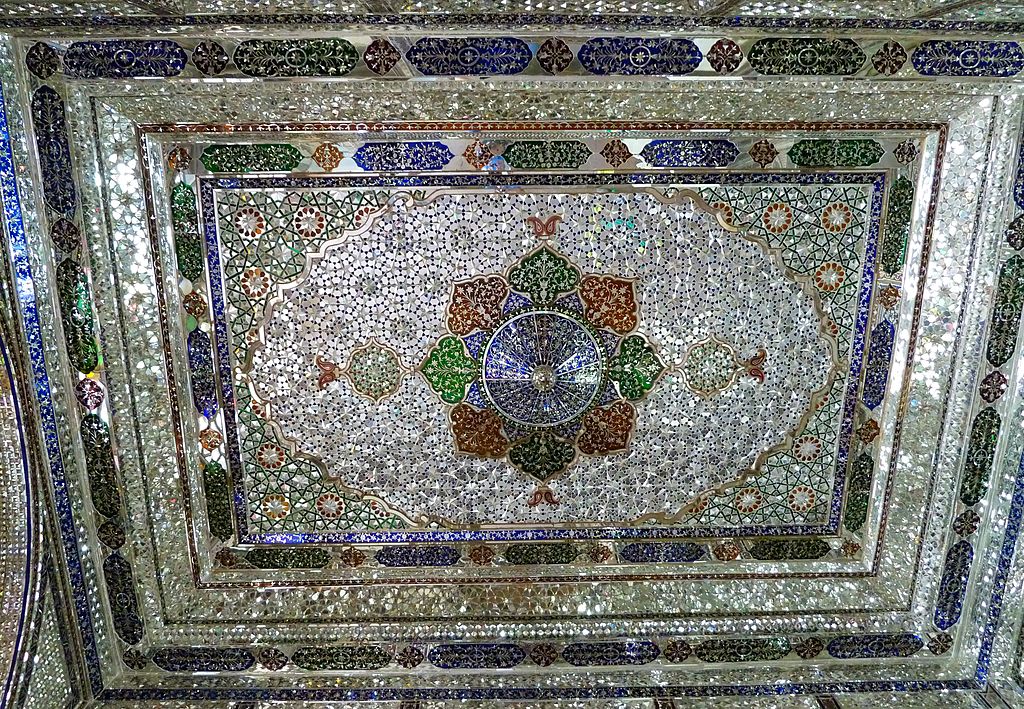 1024px-Qavam_house_-_ceiling.jpg