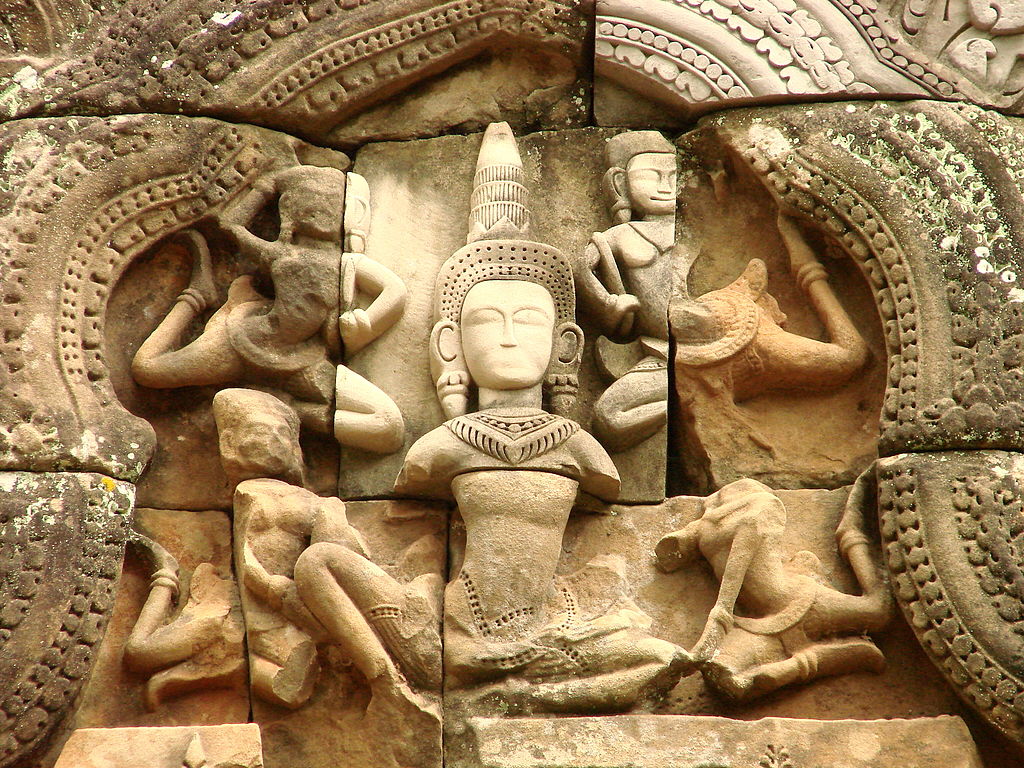 1024px-Sculpture_-_Ta_Keo_-_Angkor_-_Cambodia.jpg