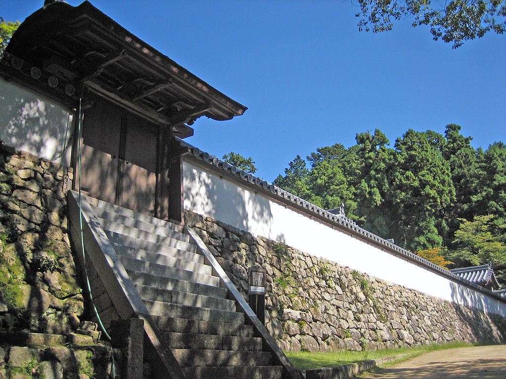 1024px-Shosha_Engyoji017.jpg