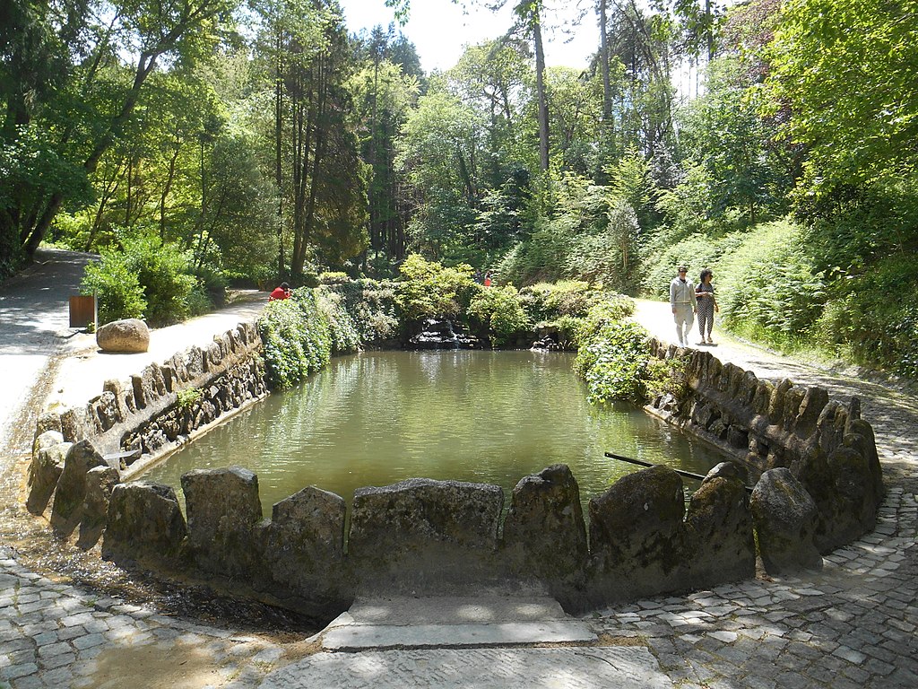 1024px-Sintra,_Parque_da_Pena_(13).jpg