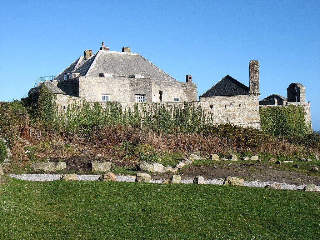 1024px-The_Star_Castle_Hotel_-_geograph.org.uk_-_3428472.jpg