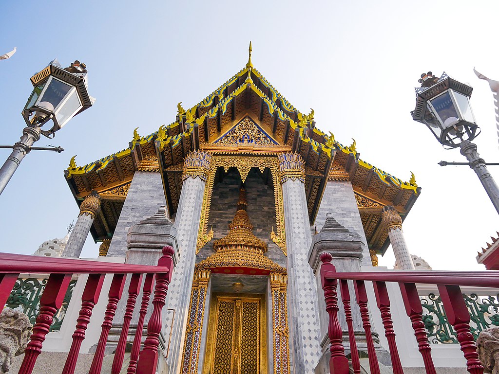 1024px-thumbnail (3).jpg