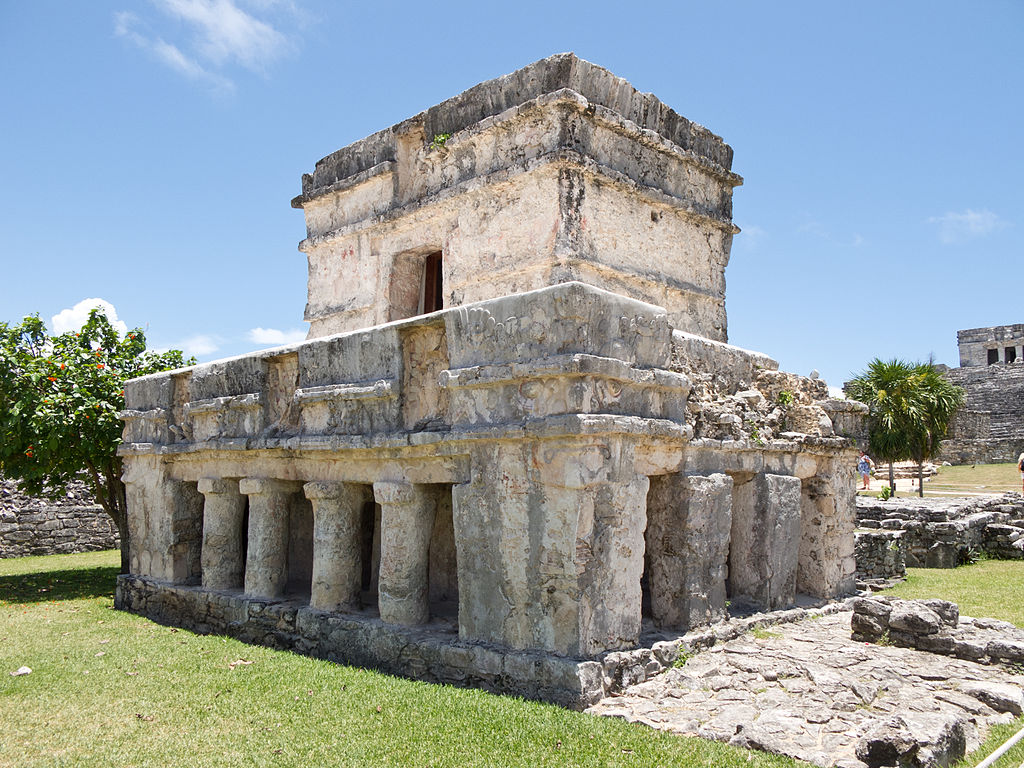 1024px-Tulum_-_13.jpg