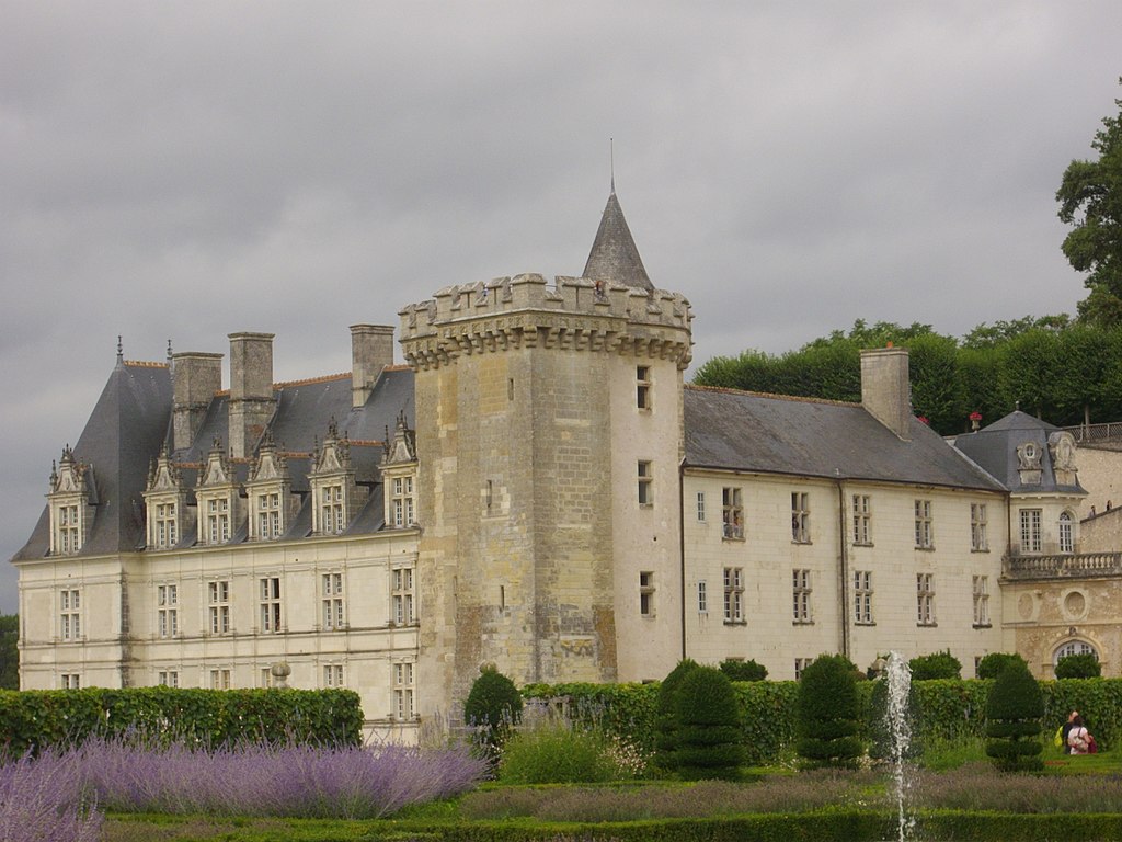 1024px-Villandry_-_château,_extérieur_(28).jpg