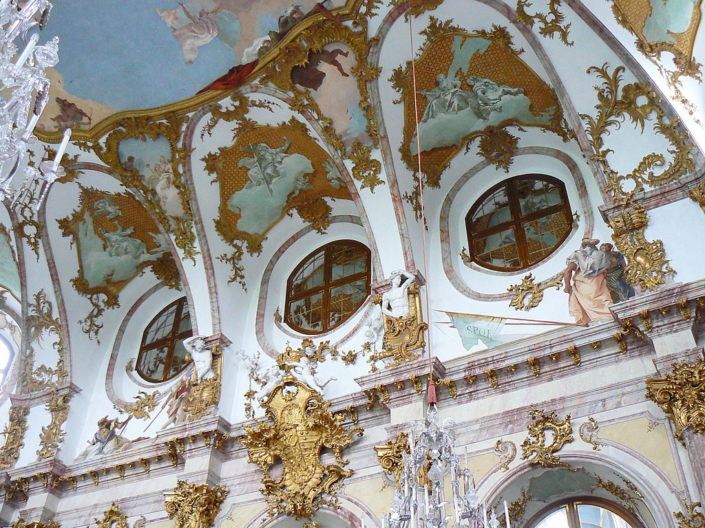 1024px-Würzburg,_Residenz_(4643913927).jpg