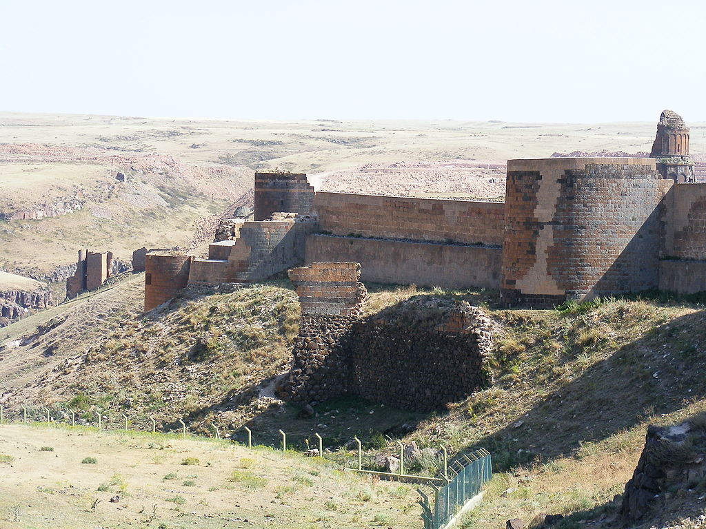 1024px-Walls_of_Ani.jpg