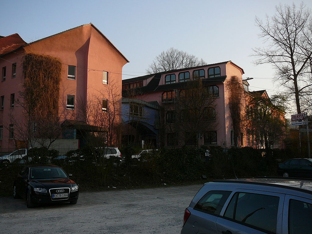 1024px-Wuppertal_Besenbruchstr_0019.jpg
