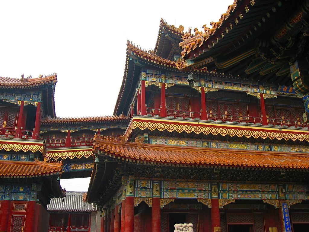1024px-Yonghetemple1600x1200.jpg