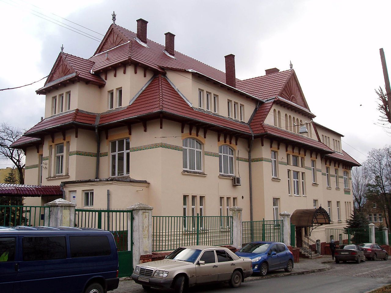 107_Lychakivska_Street,_Lviv_(01).jpg