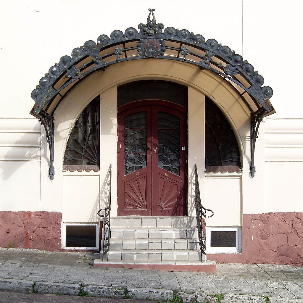 107_Lychakivska_Street_(04).jpg