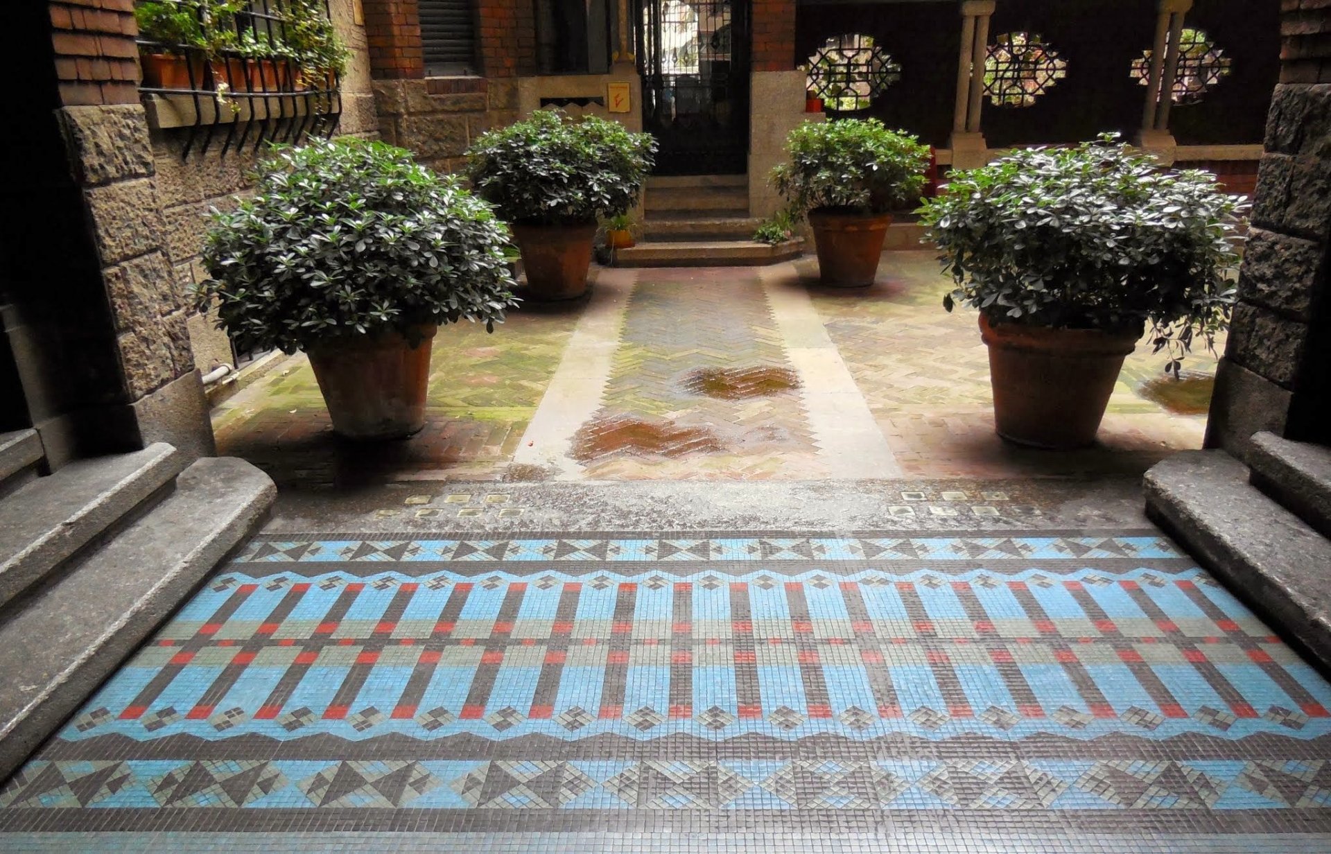 10Boscovich (via Ruggero) 32 (= via Luigi Settembrini 11), Casa Felisari.jpg