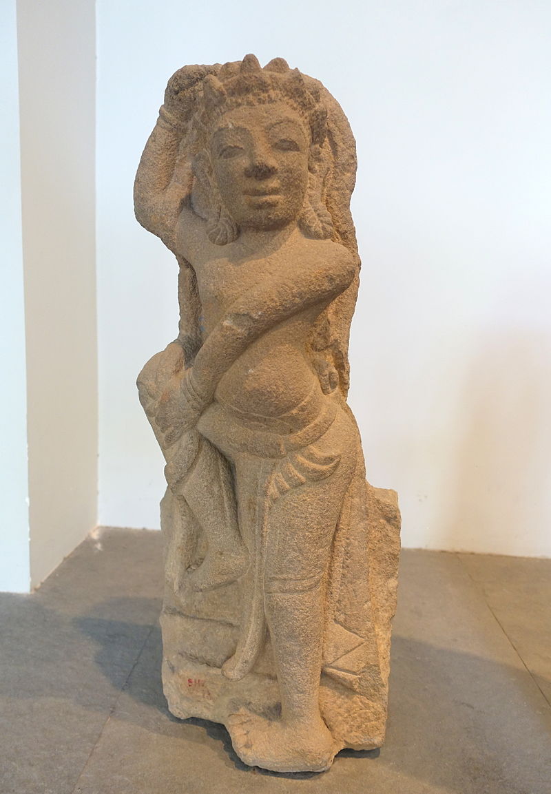 10Dancer,_Tra_Kieu,_Quang_Nam,_10th_century_AD,_sandstone_-_.JPG