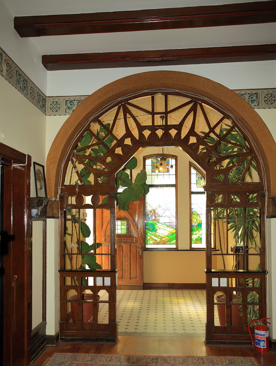 10entrance-hall-to-the-goerke-haus.jpg