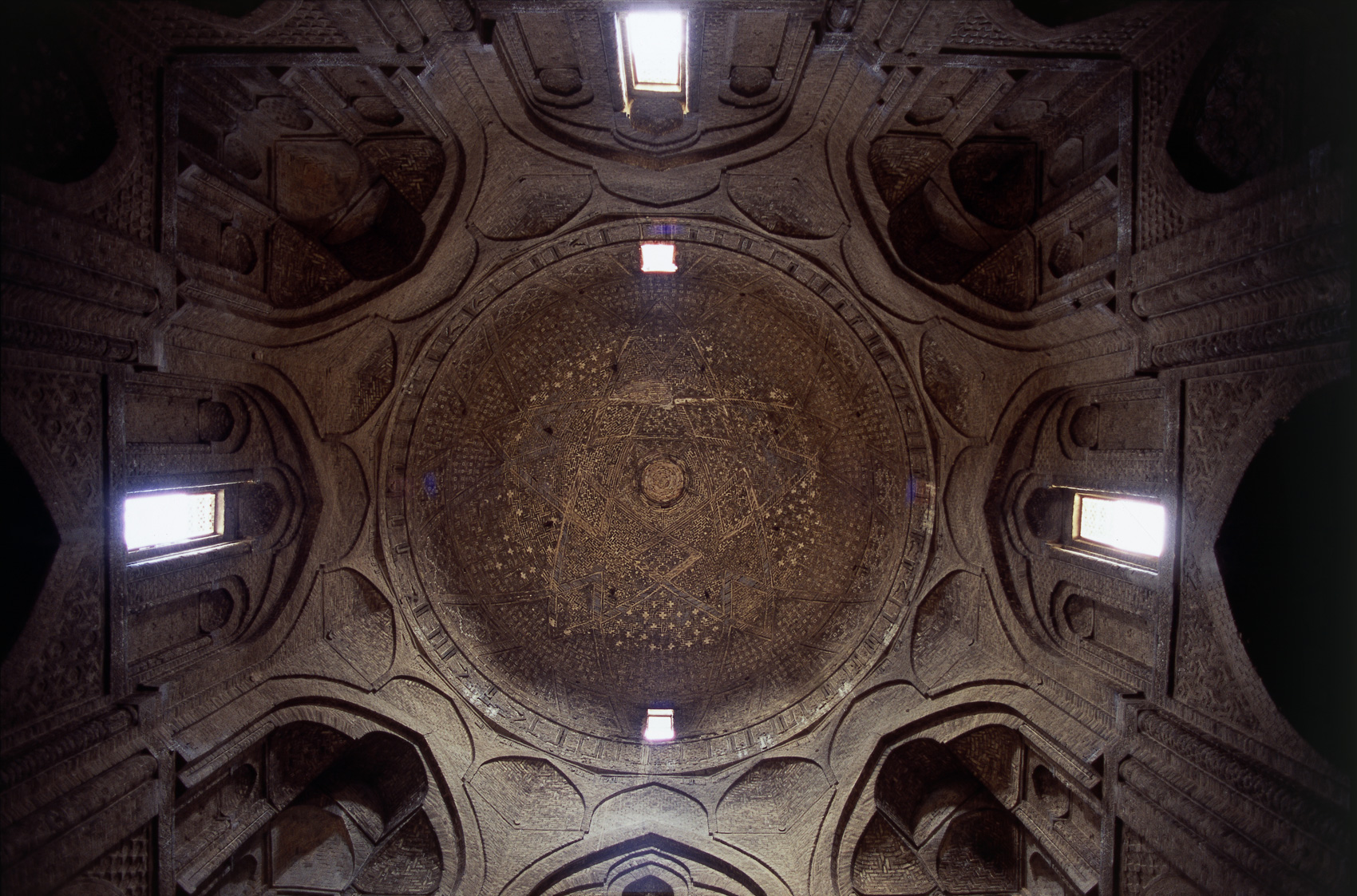 11Fredagsmoskeen_-Isfahan-_kuplen__-Iran.-JA.jpg
