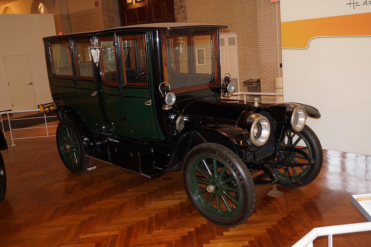 12 1280px-1912_Rambler_Knickerbocker_(30913245004).jpg