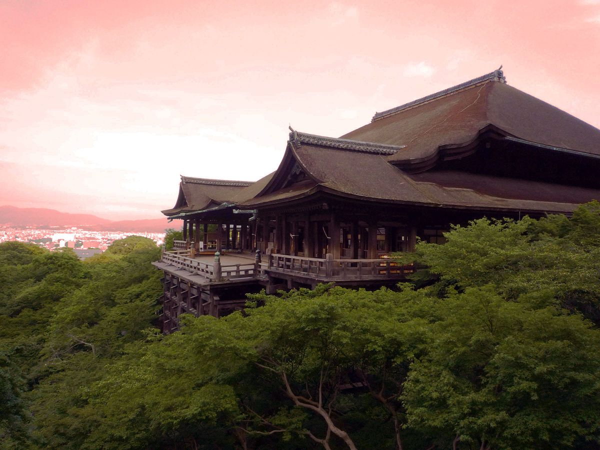 1200px-Kyoto-Kiyomizudera,_Japan.jpg